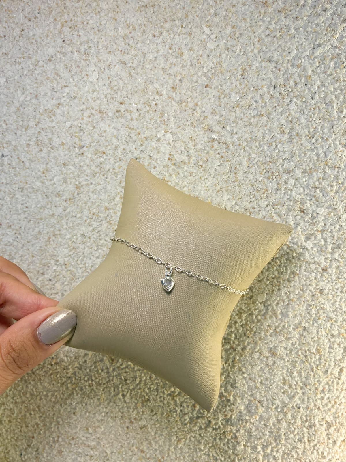 Pulseira coração ponto de luz