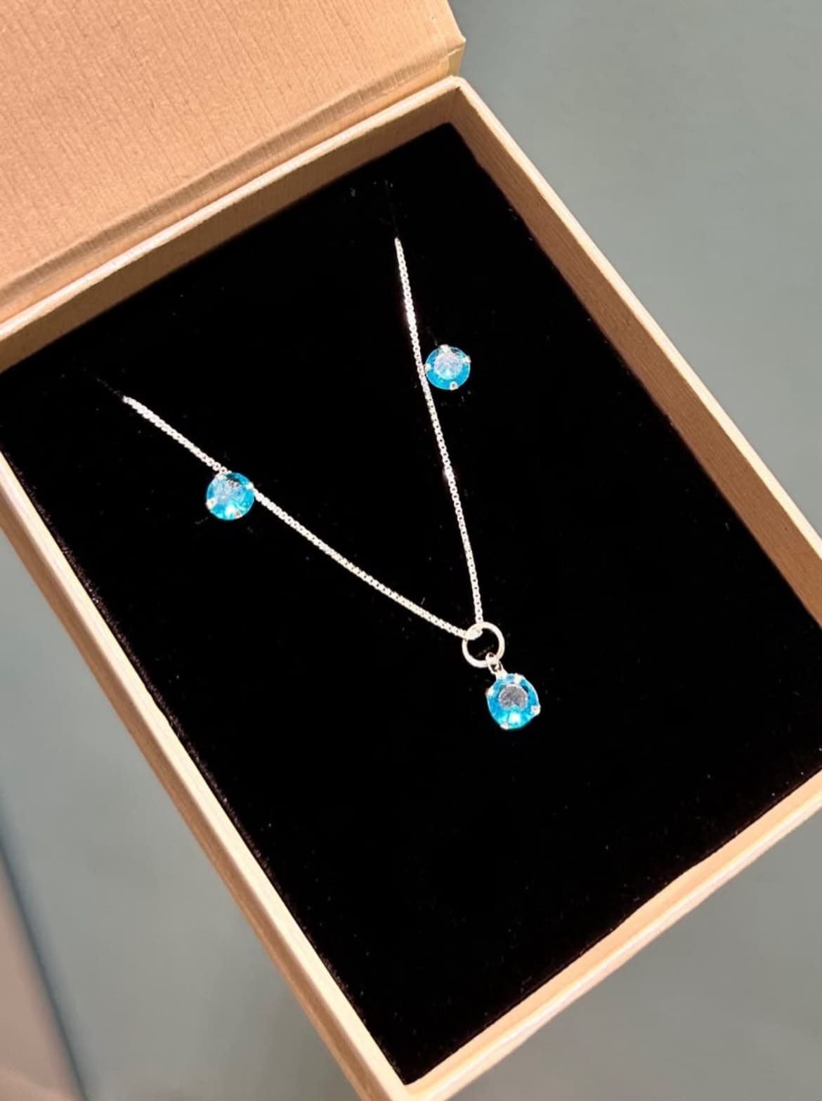Conjunto ponto de luz azul bebê